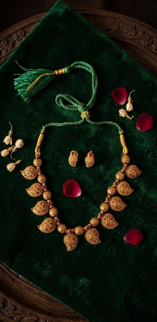 Premium Traditional Paisley Necklace Set