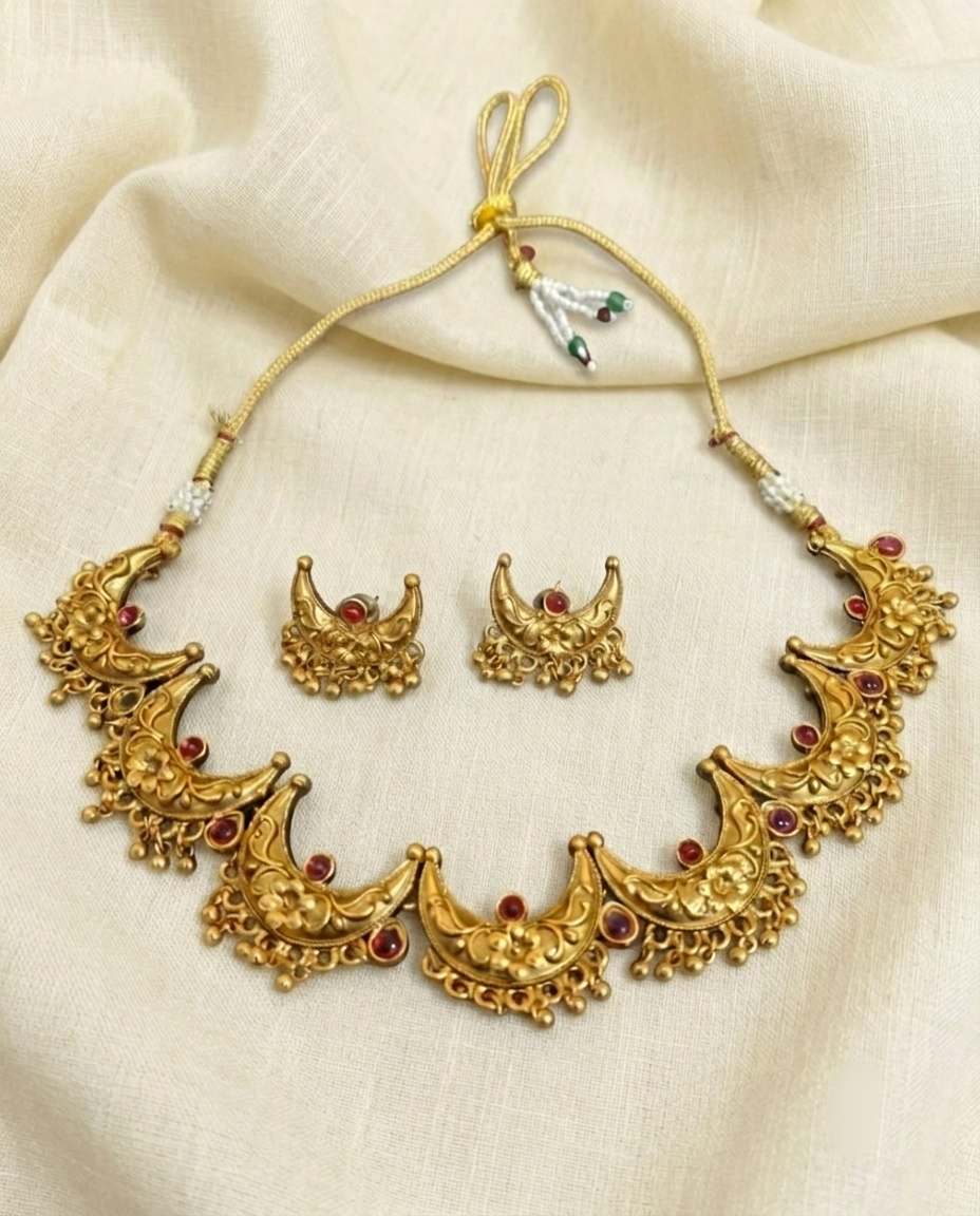 Traditional Temple Necklace Set with Matching Earrings